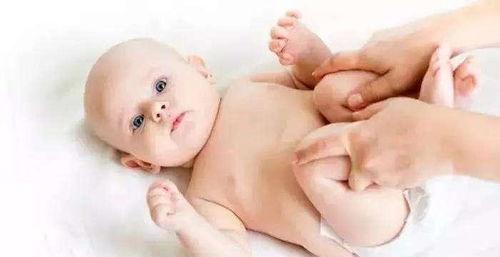 婴儿排气视频,萌态十足！