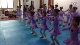 幼儿男生舞蹈视频