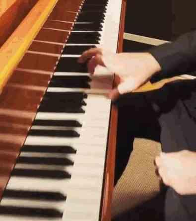 钢琴动作视频,捕捉指尖下的音乐魅力